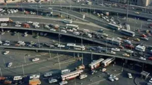 تحويلات مرورية تستمر مع غلق كامل لمحور 26 يوليو من كوبري 15 مايو حتى ميدان لبنان لمدة 3 أيام